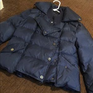 BCBG navy blue puffer coat! Size small!